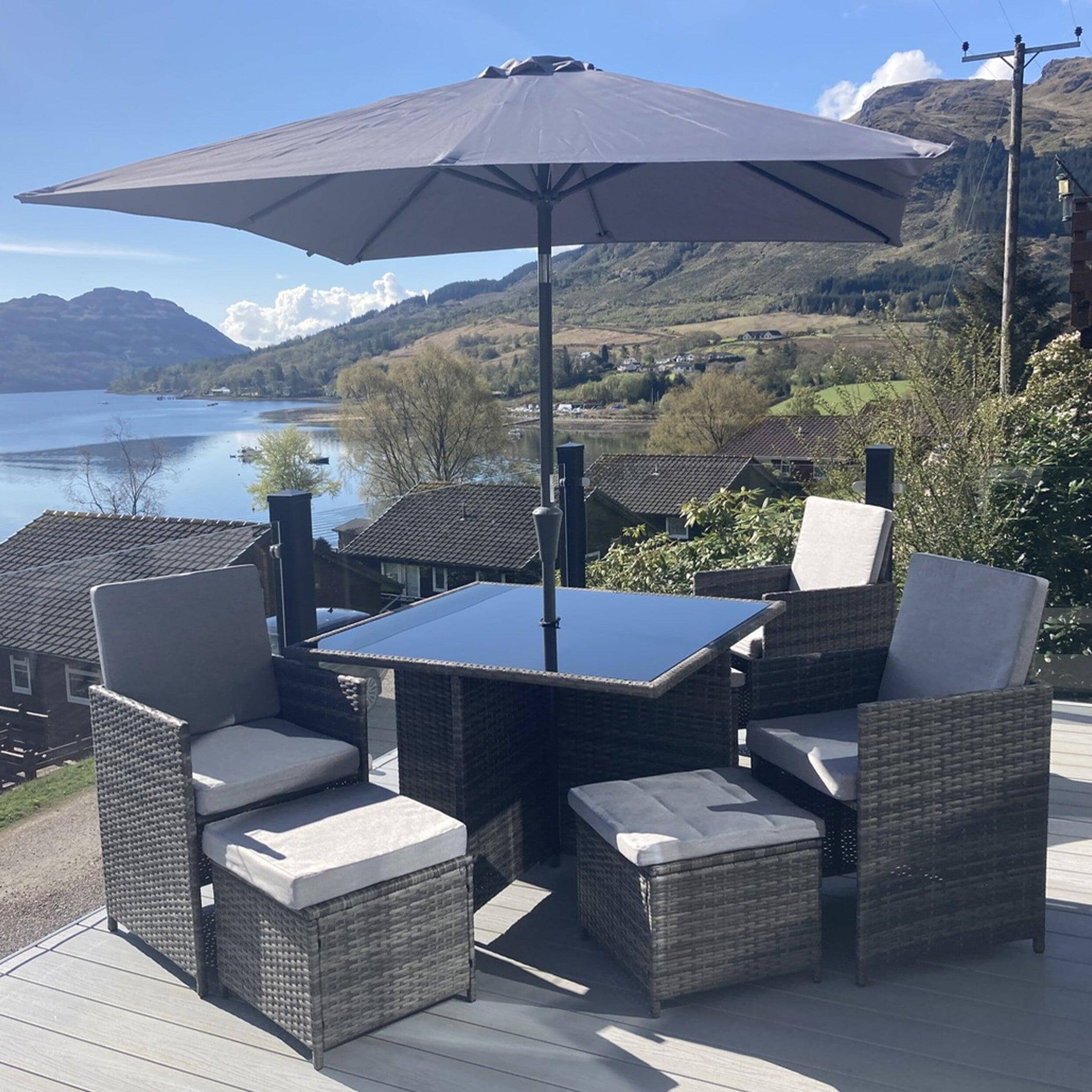 Grey rattan cube with parasol sale