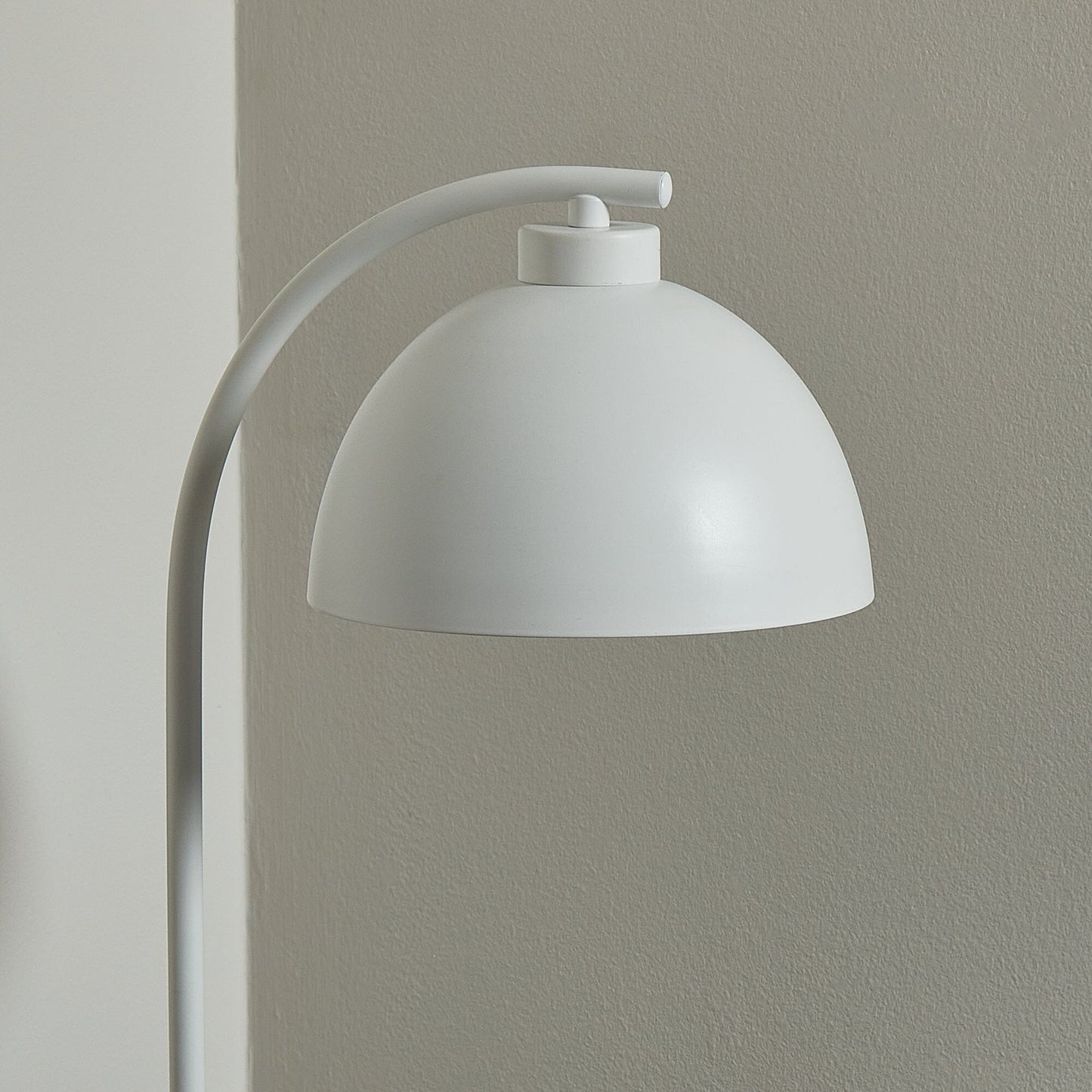 WHITE-WICK_DESK_LAMP