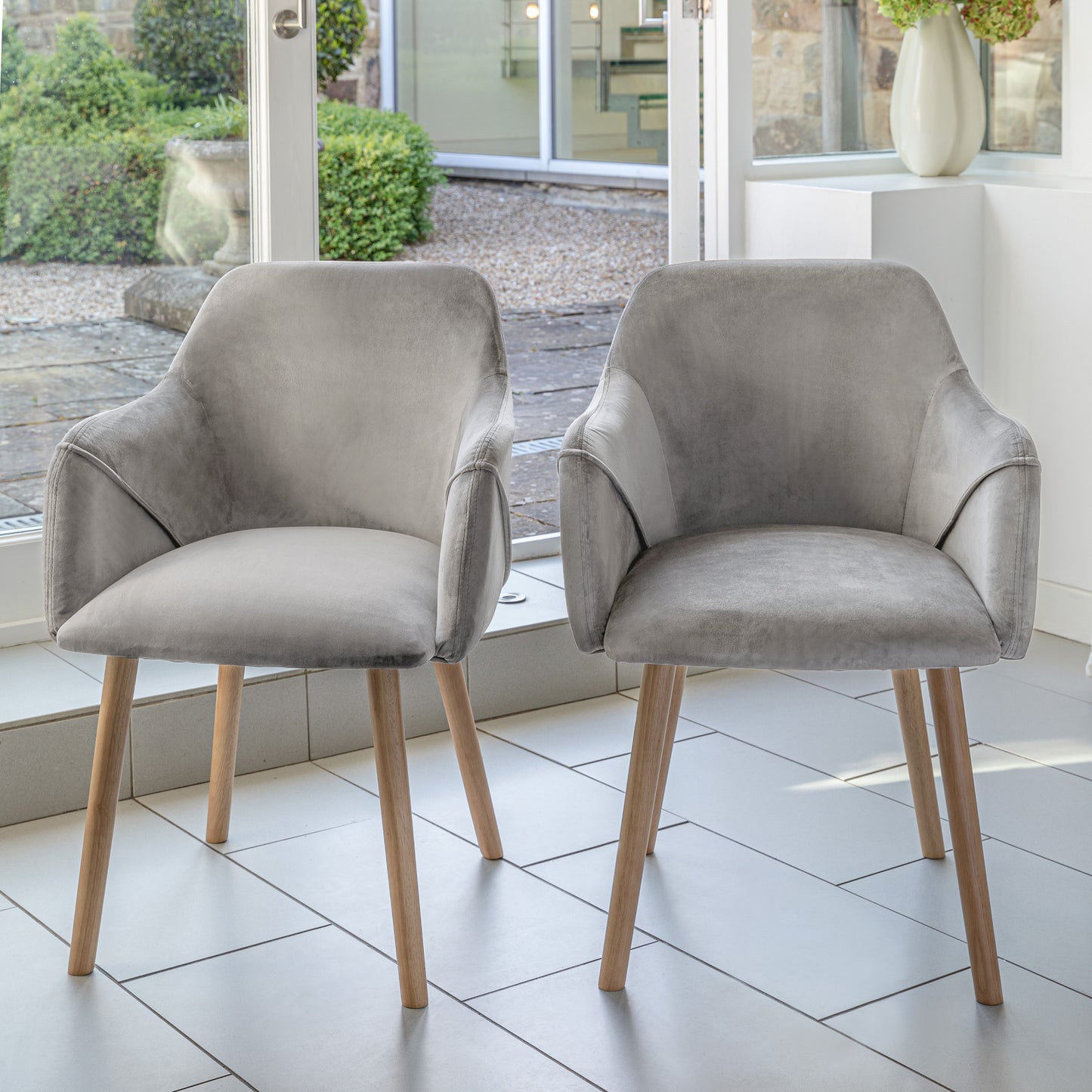 Amelia Whitewash Extendable Dining Table Set - 6 Seater - Freya Grey Carver Chairs With Oak Legs - Laura James