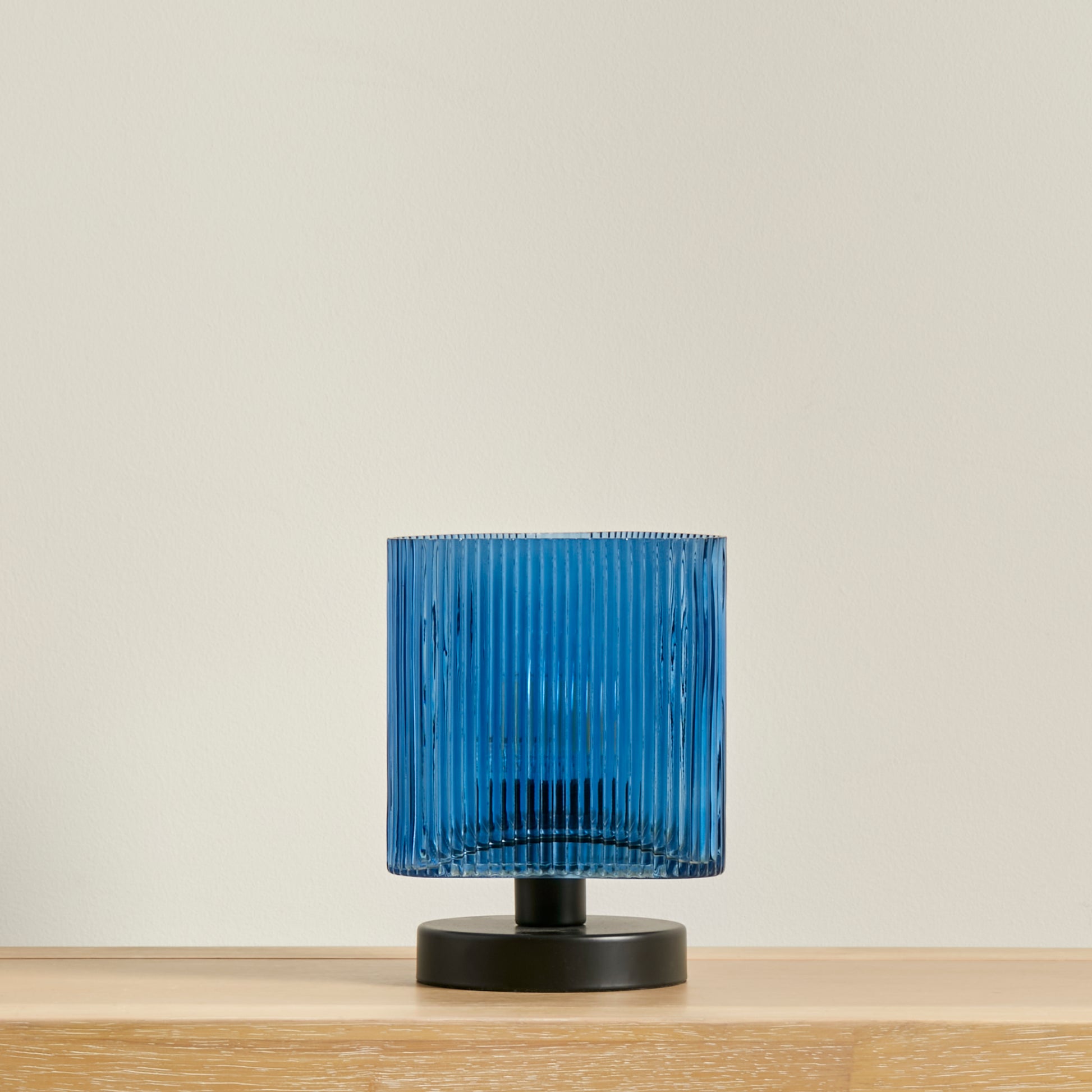 laura-james-table-lamp-teal