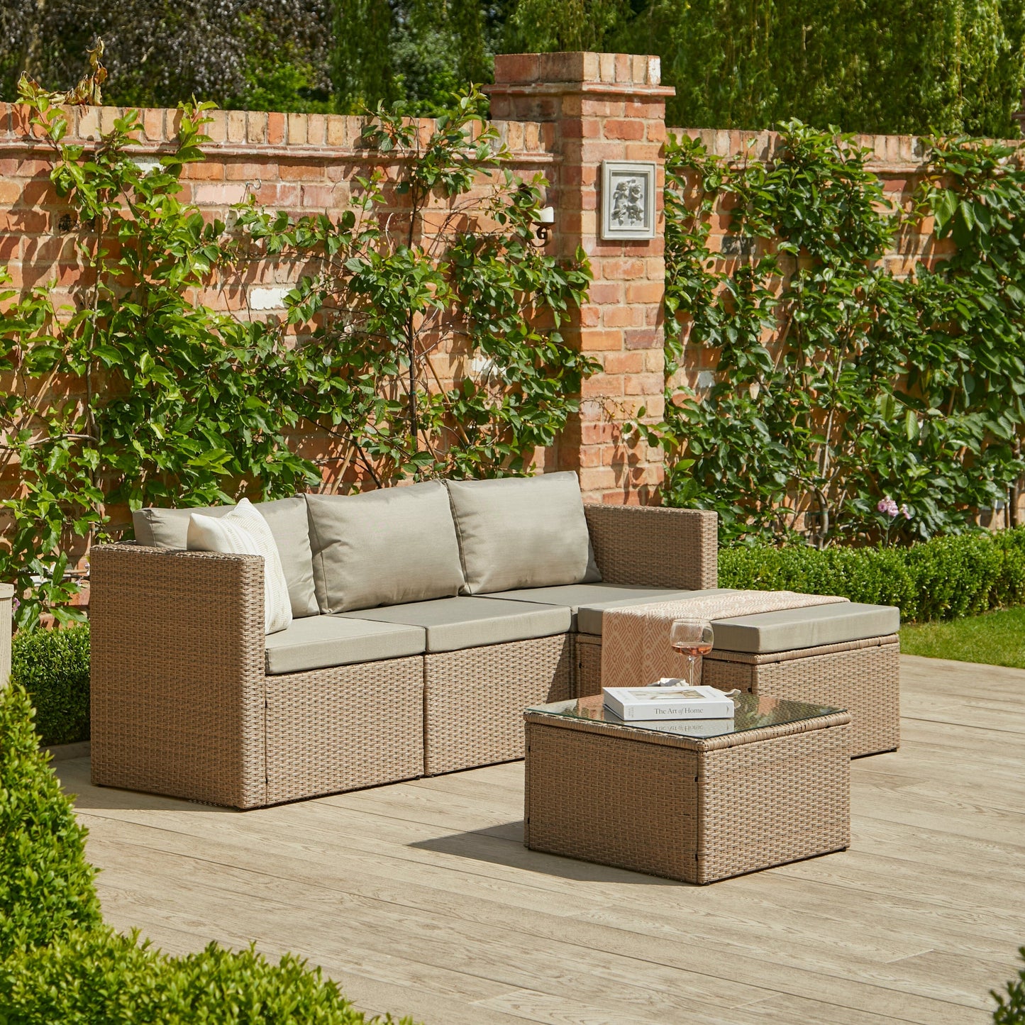 Weston 4 Seater Rattan Garden Corner Sofa Set with Grey Lean Over Parasol - Natural Weave