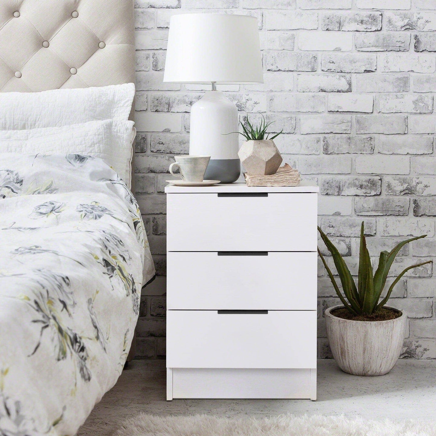 Essie 3 Piece Bedroom Set - 5 Chest of Drawers - Pure White