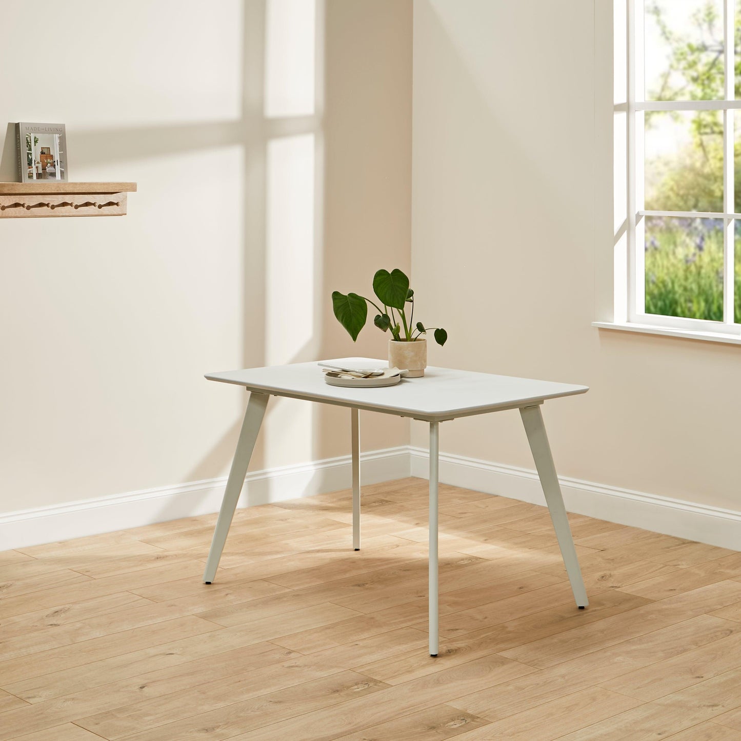 Finn 4 Seater dining table 120cm - pure white - Laura James