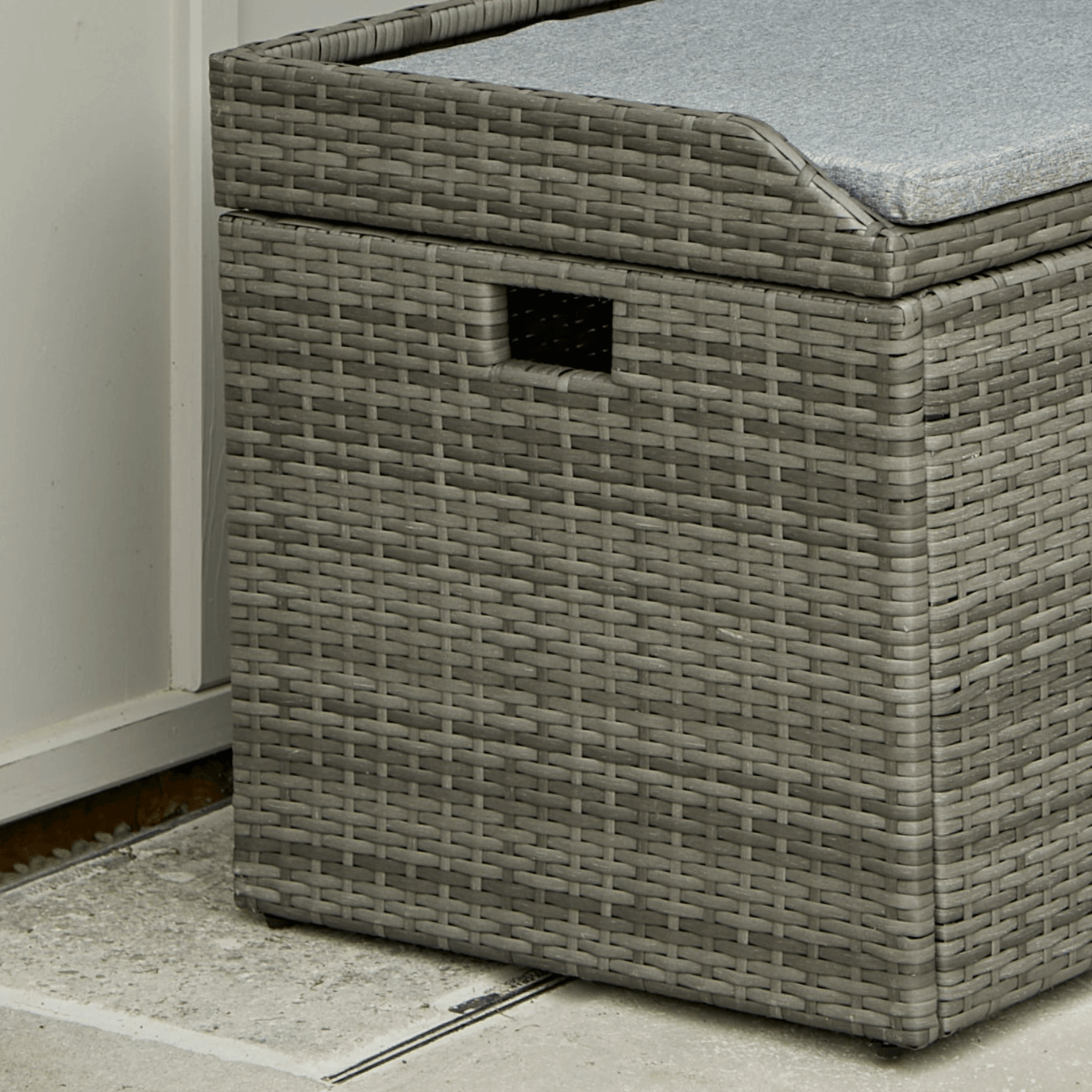 RATTAN_STORAGE_BENCH_GREY_001