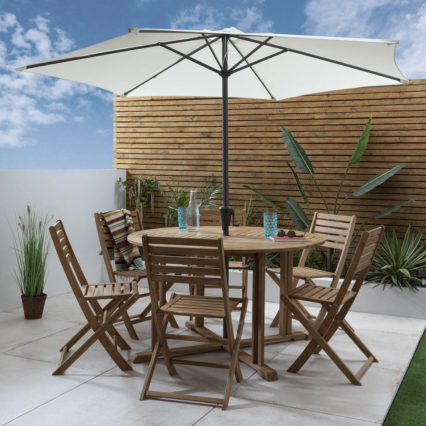 Casey wooden garden furniture - 6 seater outdoor dining set with cream parasol - Laura James