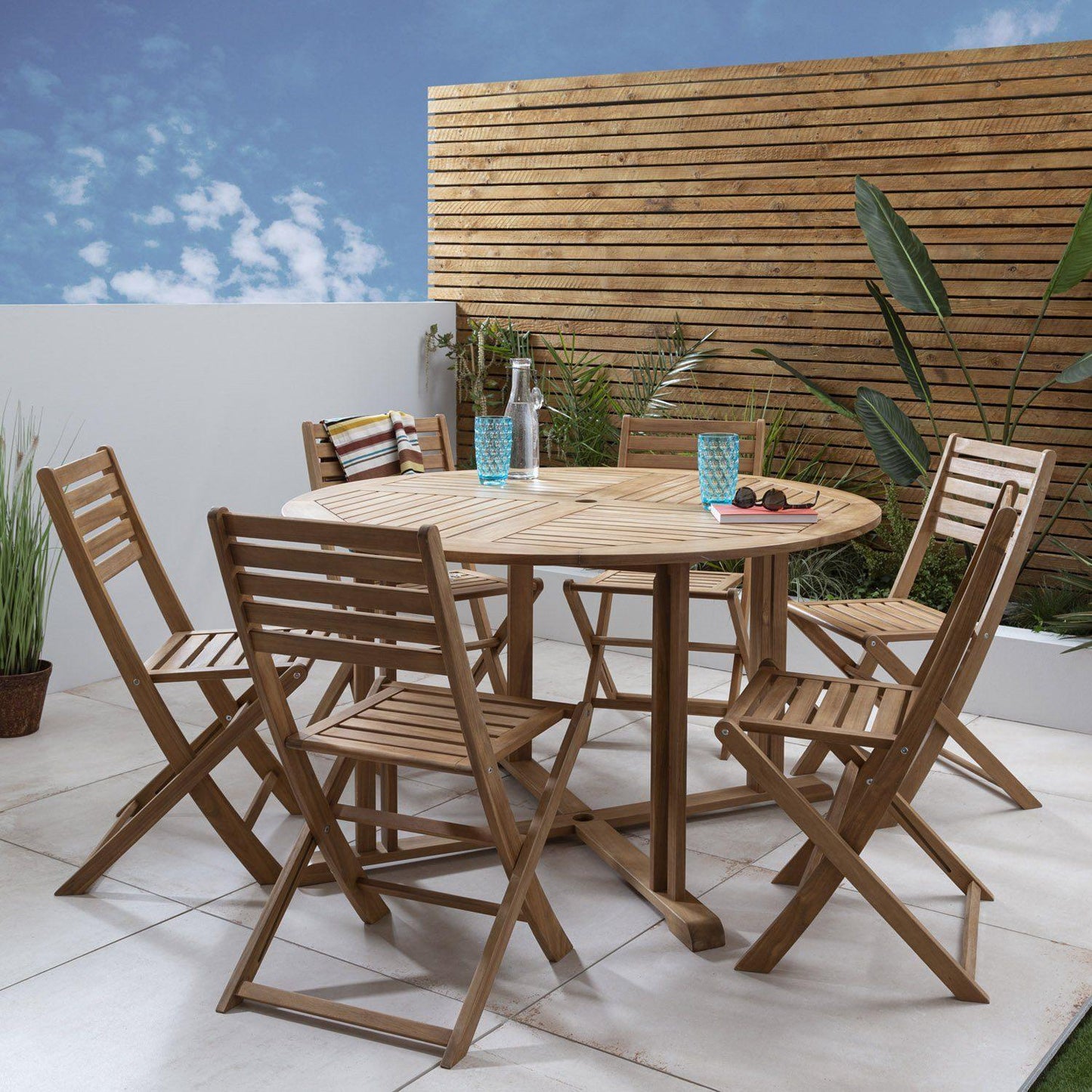 Casey wooden garden furniture - 6 seater outdoor dining set with cream parasol - Laura James