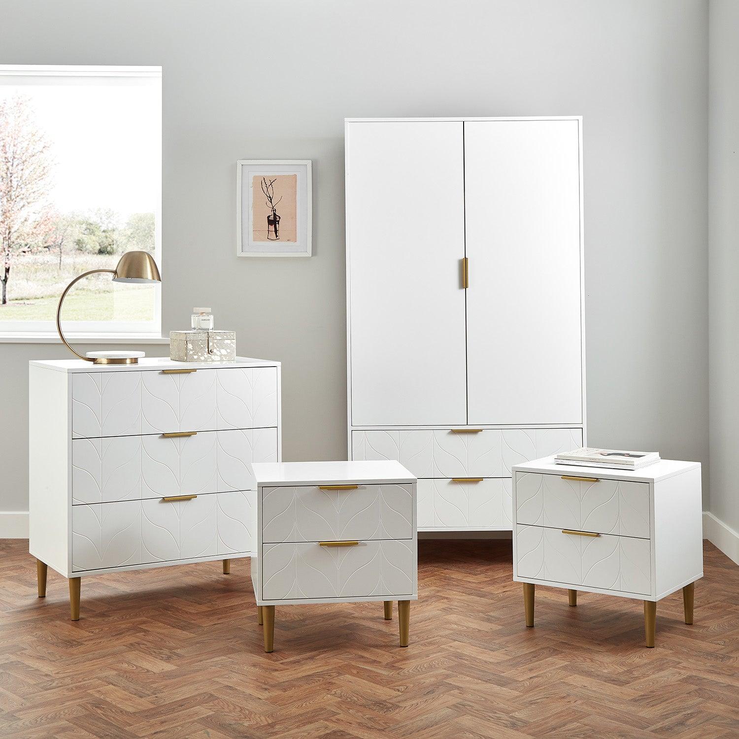 Gloria 4 piece bedroom furniture set - 3 drawer chest of drawers - white - Laura James