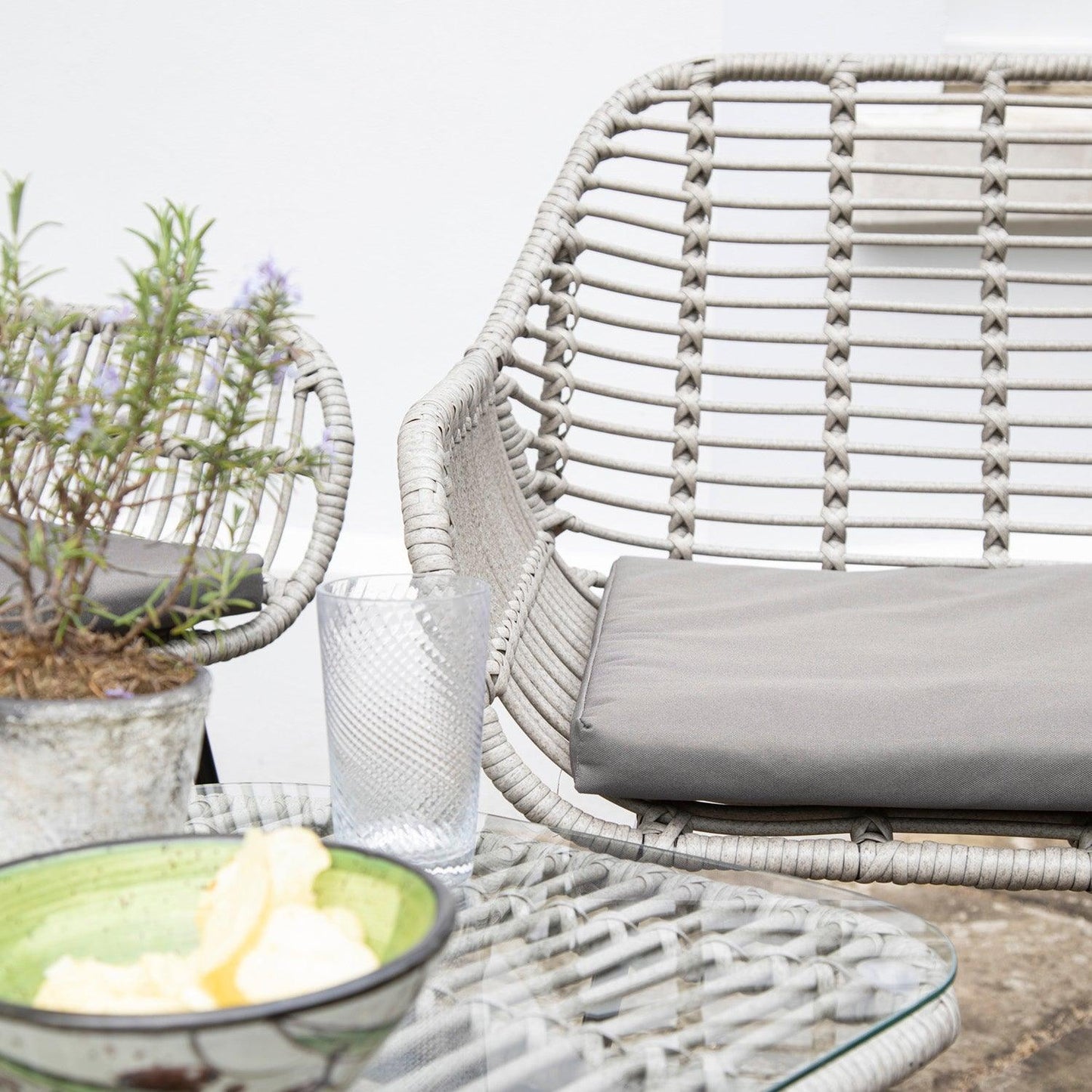 Wick rattan sofa set with grey parasol - light grey - Laura James